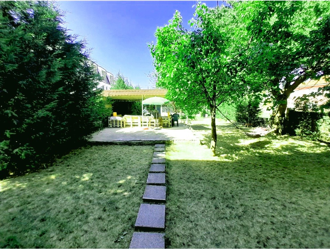 ALLES'TEN / AKARBAŞI MAHALLESİ'NDE / ARA KAT / 2+1